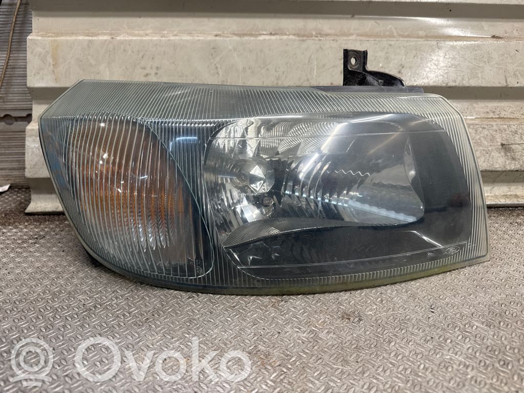 Ford Transit Etu-/Ajovalo