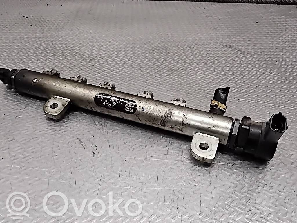 Opel Zafira B Kraftstoffverteiler Einspritzleiste Verteilerrohr 
