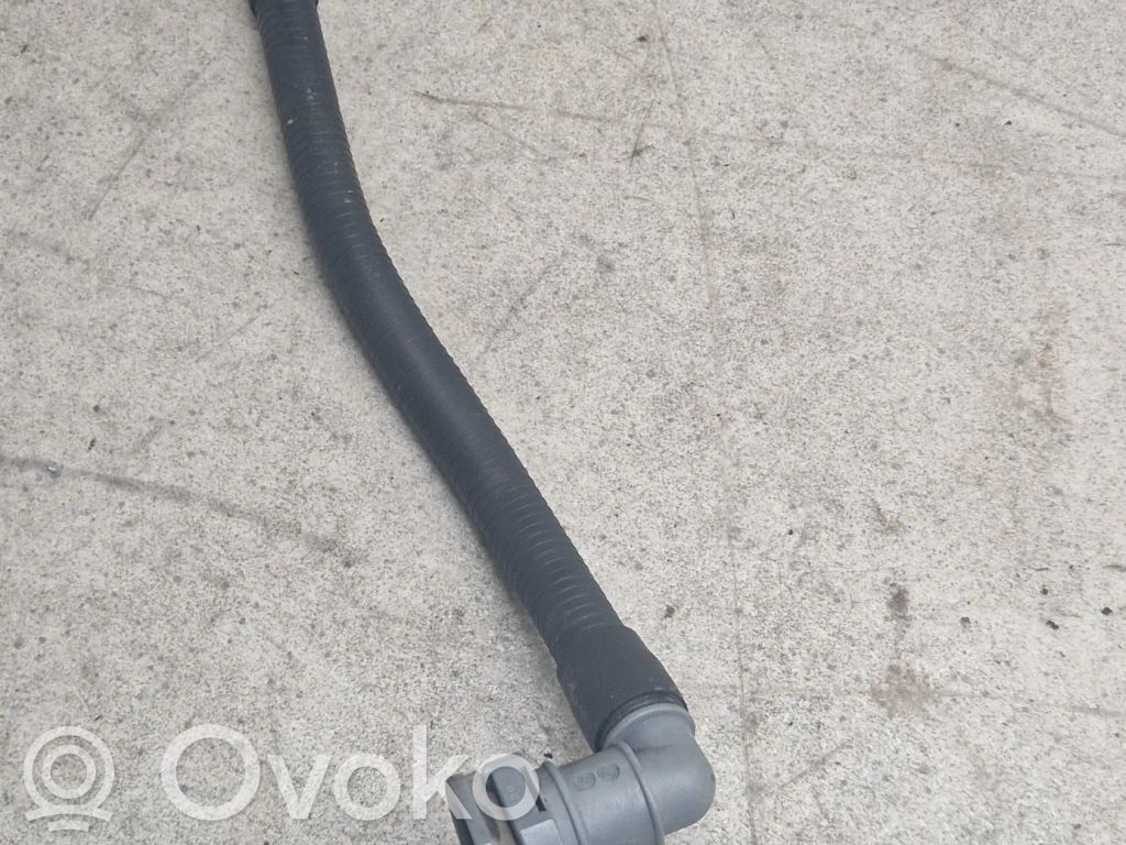 Engine coolant pipe/hose   221209C