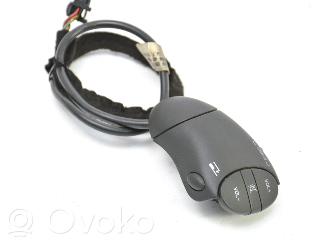 Multifunctional control switch/knob   8200467786,34599801