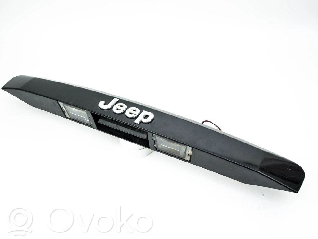 Tailgate trunk handle   ZH33TRMAF