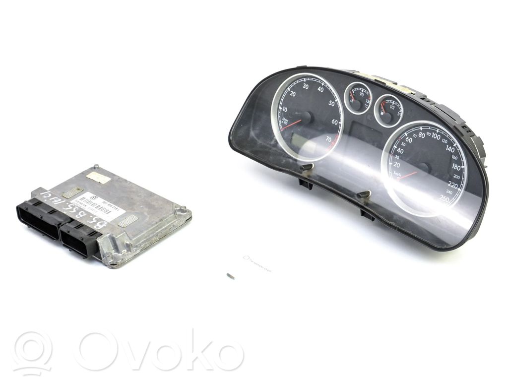 Volkswagen PASSAT B5.5 Engine ECU kit and lock set 