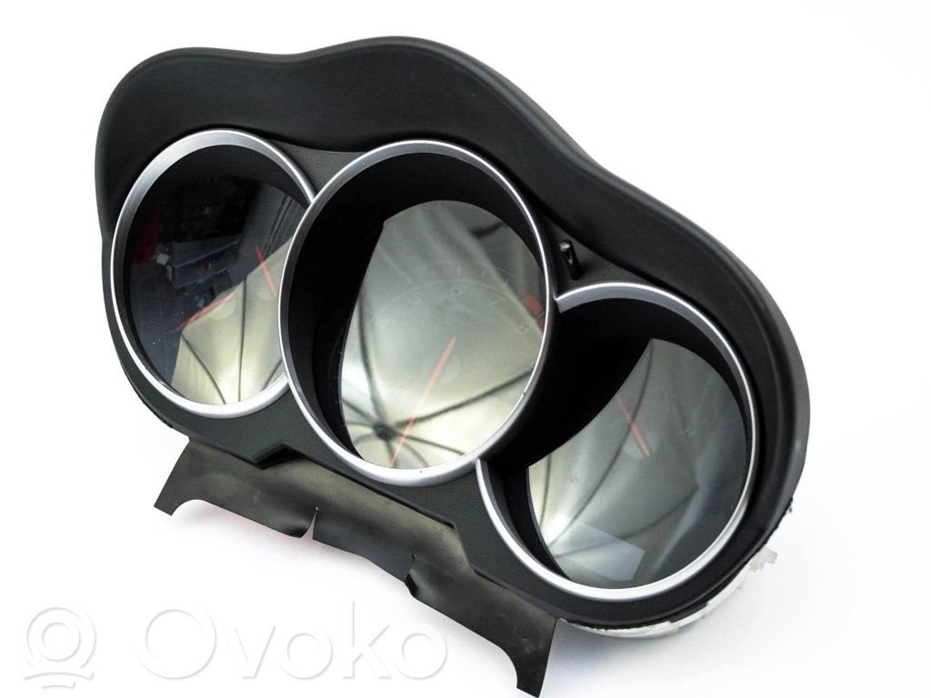 Mazda RX8 Speedometer (instrument cluster) 