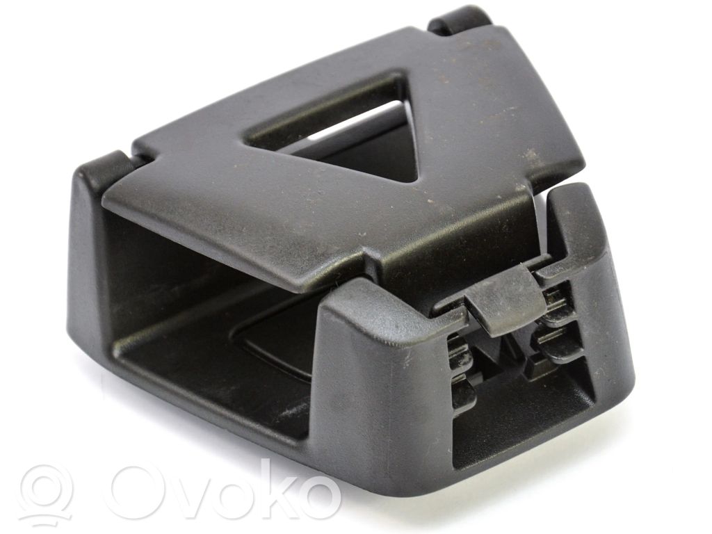 Engine mount bracket   9670544177