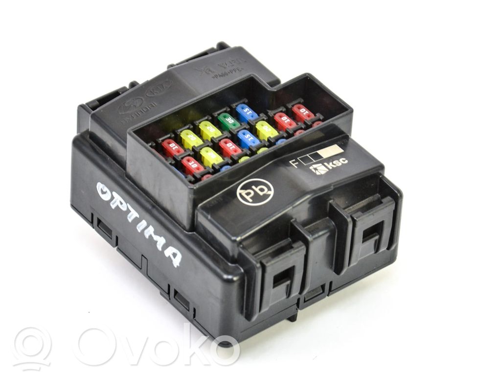 KIA Optima Fuse module 