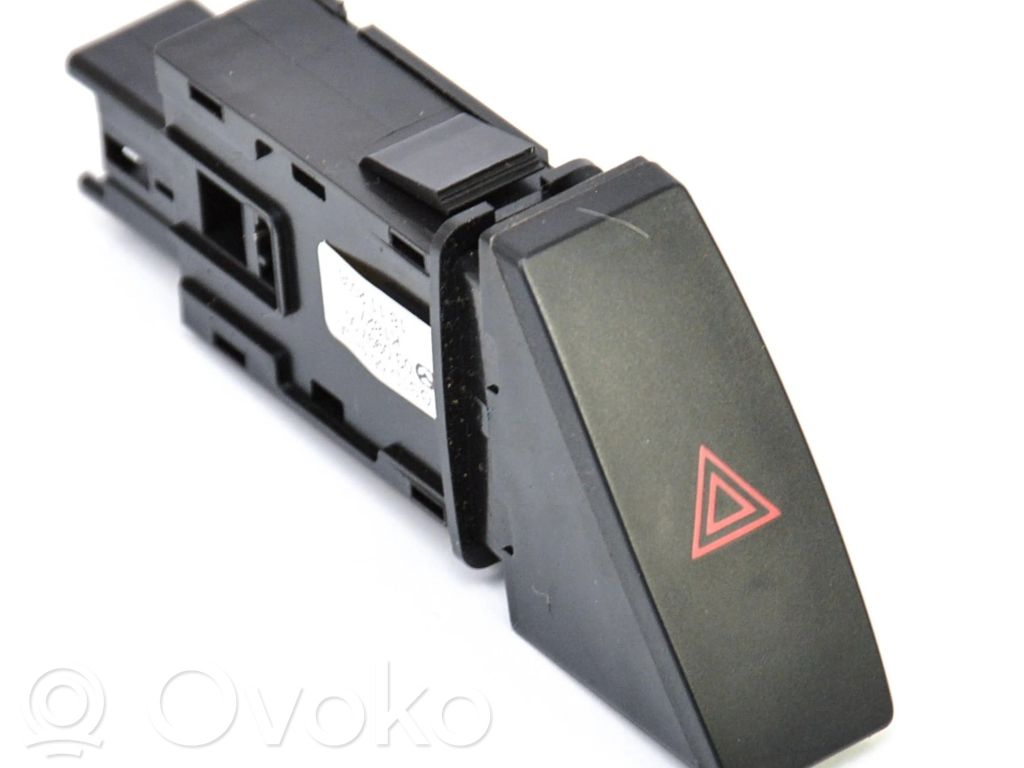 Hazard light switch   GS1D664H0A,GS1D664H0A,03099700,03099700