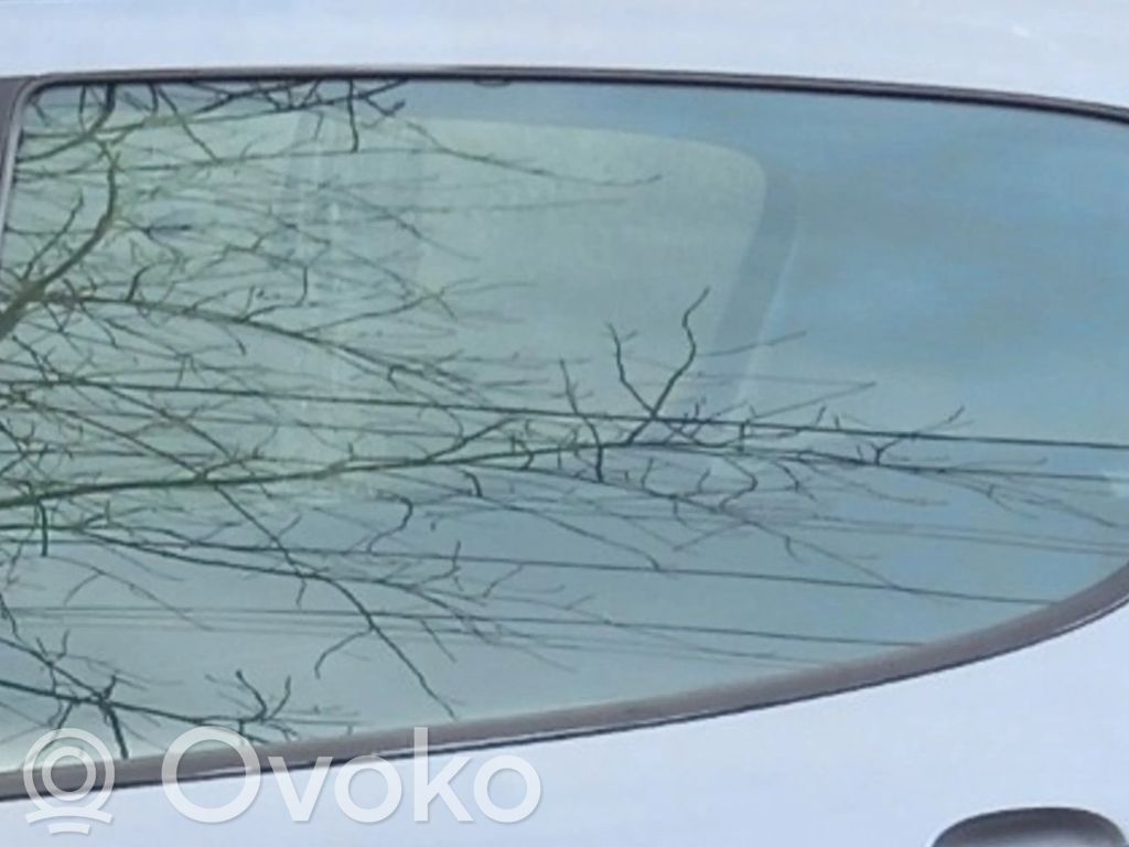 Peugeot 308 Szyba drzwi tylnych 