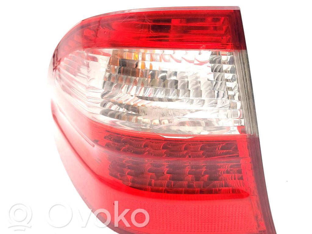Mercedes-Benz E W211 Lampa tylna 