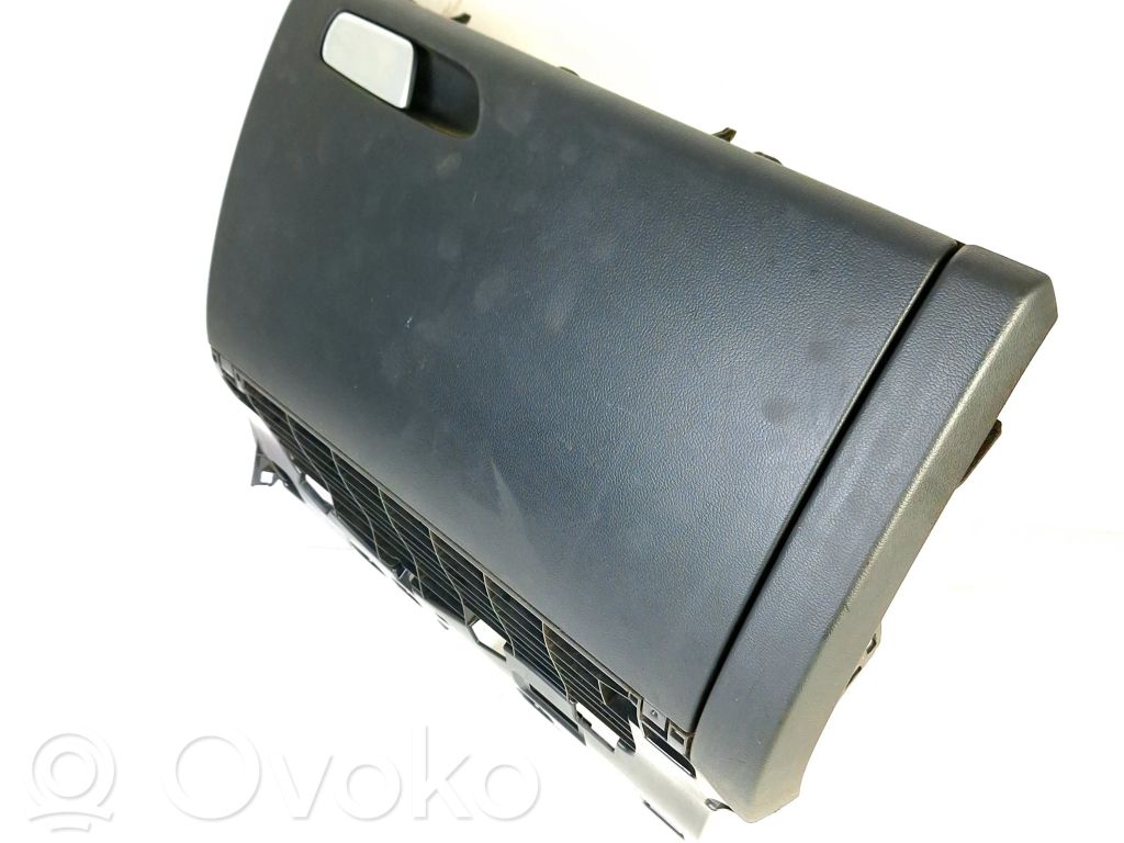 Audi A4 S4 B8 8K Guantera 