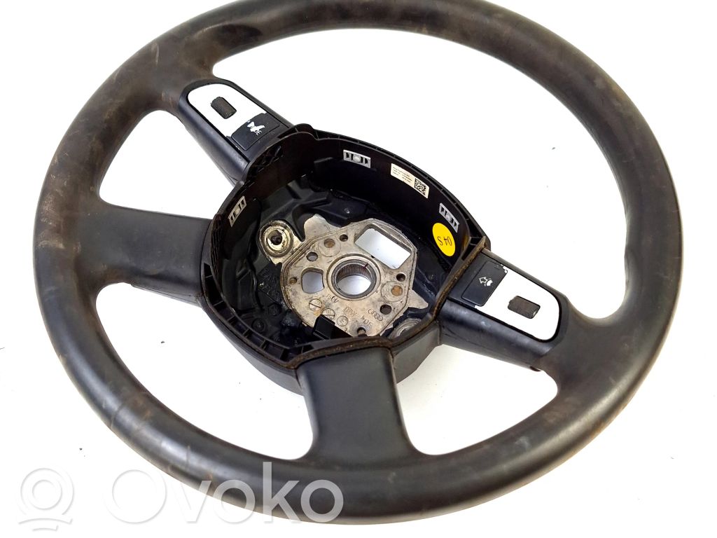 Audi A4 S4 B7 8E 8H Kierownica 