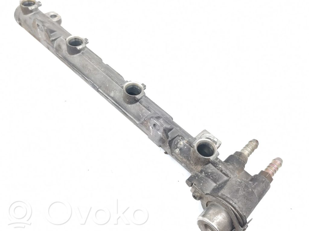 Volkswagen Golf IV Kraftstoffverteiler Einspritzleiste Verteilerrohr 