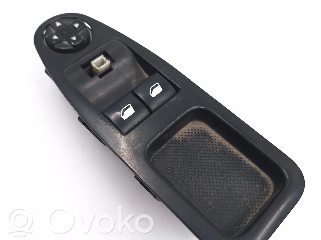 Electric window control switch   1401228377,0828830684,0828830684