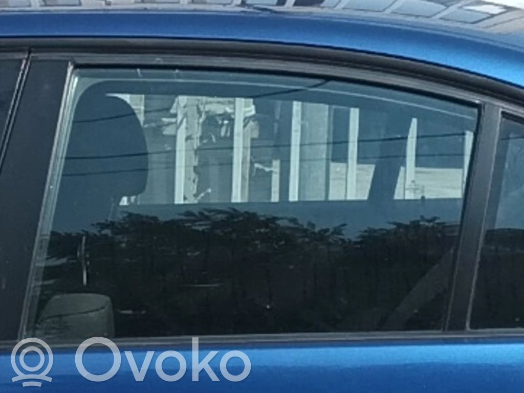 BMW 3 E90 E91 Pagrindinis galinių durų stiklas 