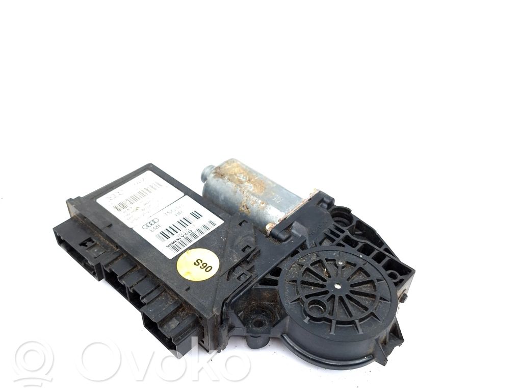 Audi A8 S8 D2 4D Silniczek podnoszenia szyby drzwi tylnych 