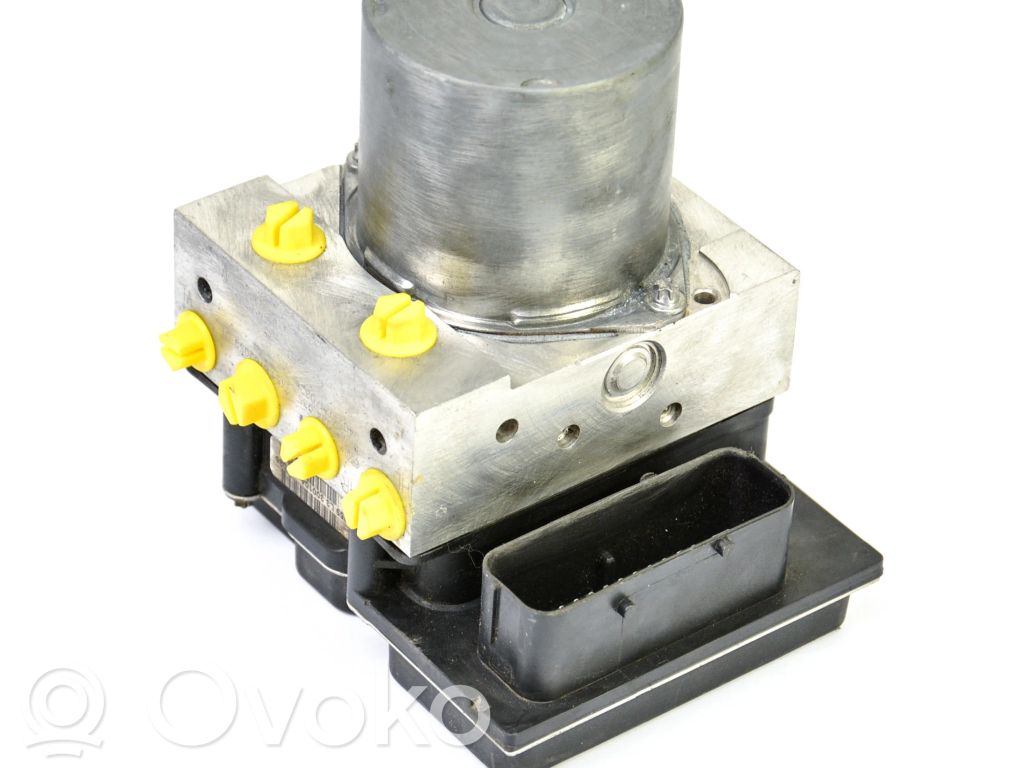 BMW X3 E83 ABS Pump 