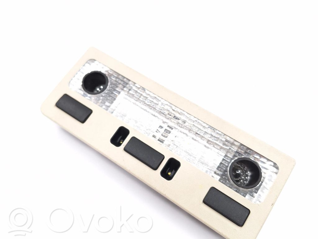 Land Rover Range Rover L322 Lampka drzwi przednich 