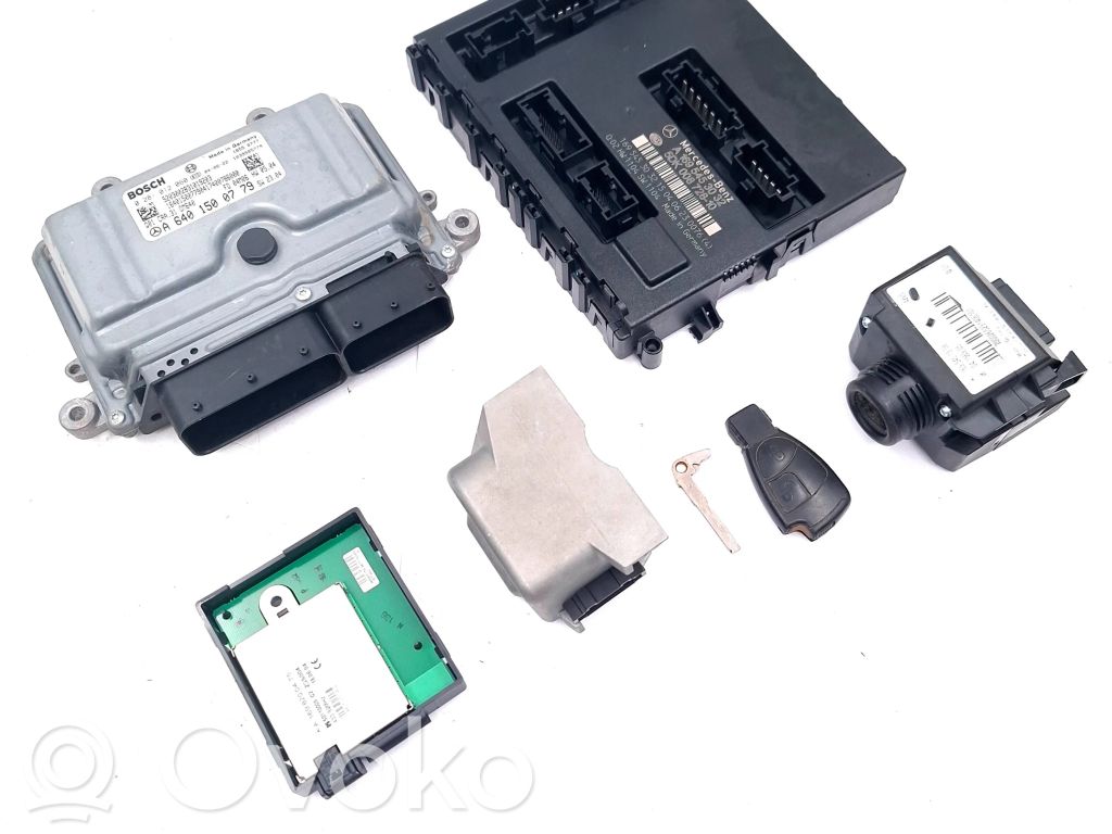 Mercedes-Benz A W169 Komputer / Sterownik ECU silnika 
