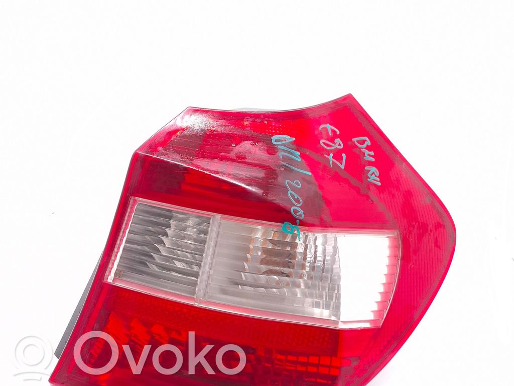 Rear/tail lights   6224502,3016380000,226053,12405110,301668,301688