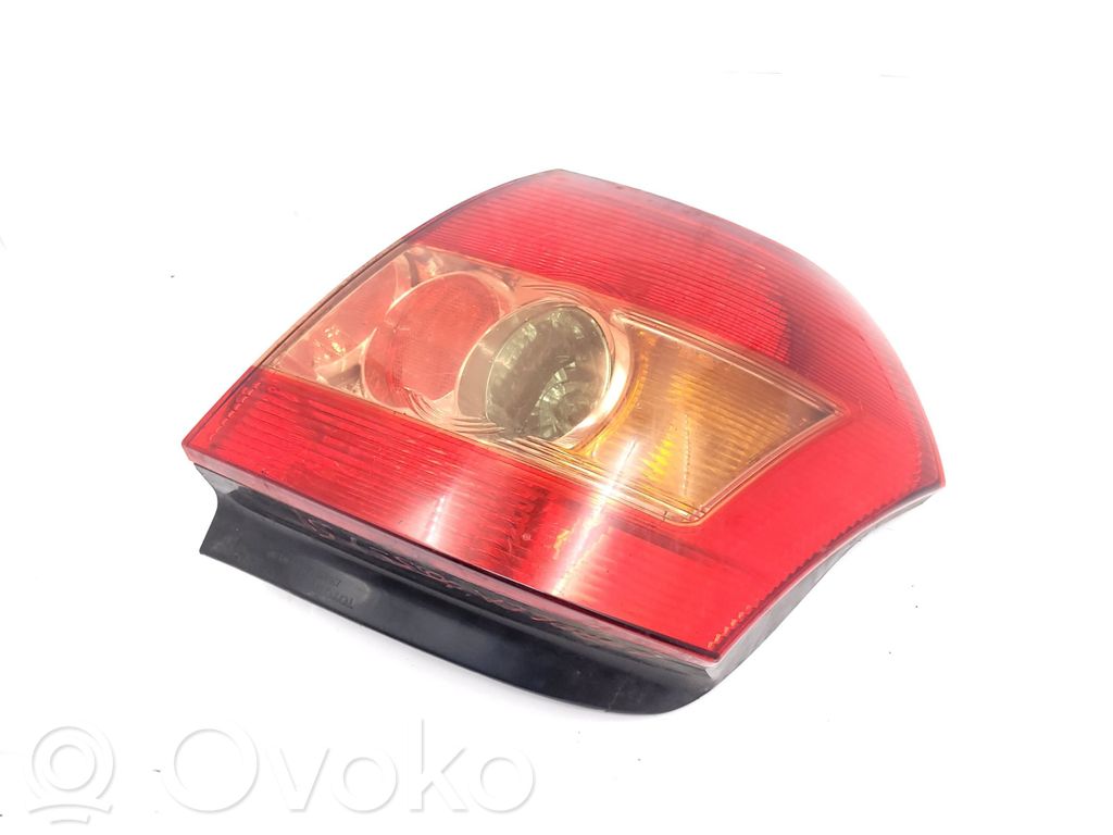 Takavalot   811600230C,02100