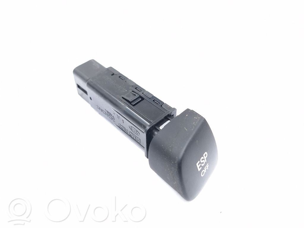 ESP (stability program) switch   621W05010,202002962,70129