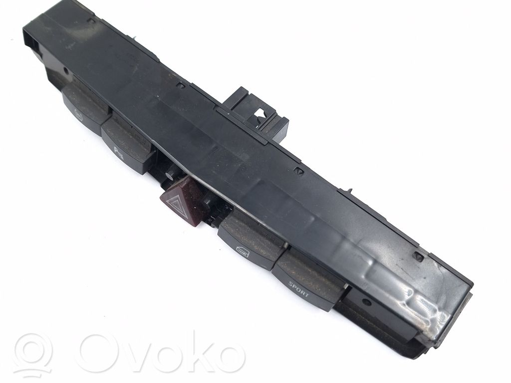 Opel Astra H Botón interruptor de luz de peligro 