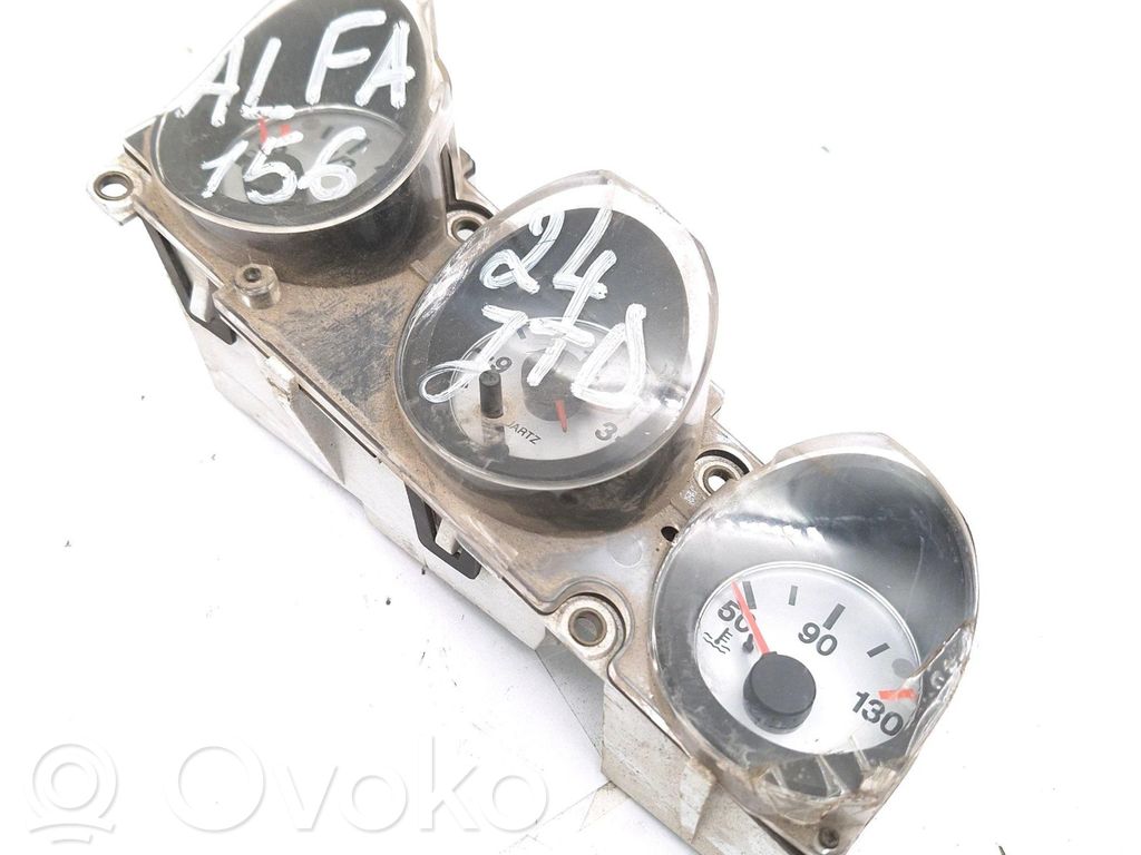 Alfa Romeo 156 Nopeusmittari (mittaristo) 