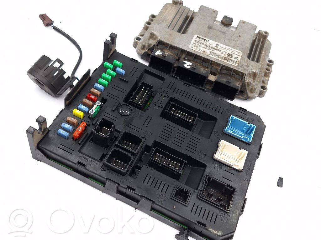 Citroen C4 I Picasso Komputer / Sterownik ECU i komplet kluczy 