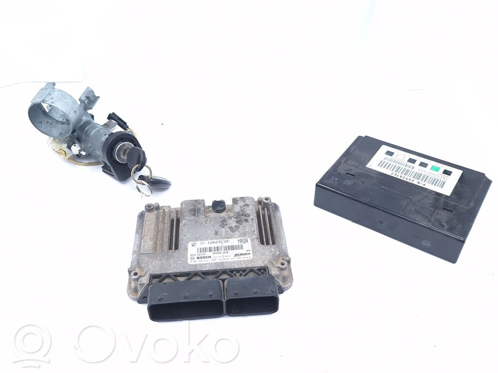Suzuki XL7 II Engine ECU kit and lock set 