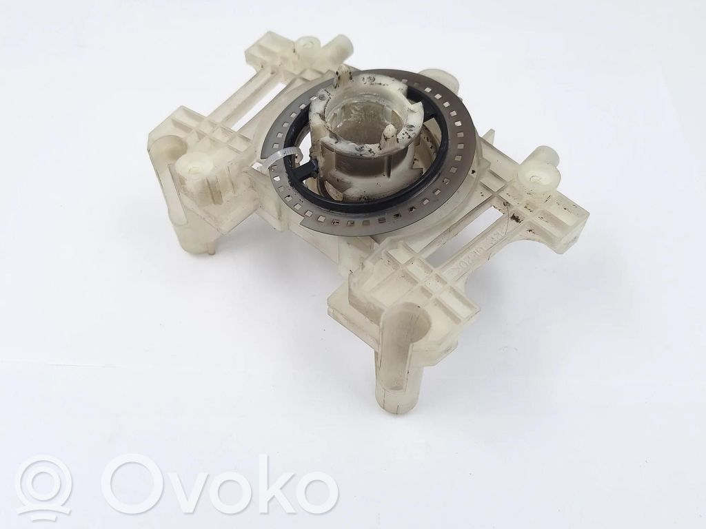 Engine mount bracket