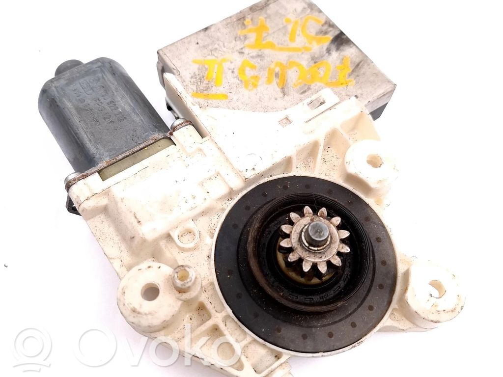 Ford Focus Varikliukas priekinio langų pakėlėjo 