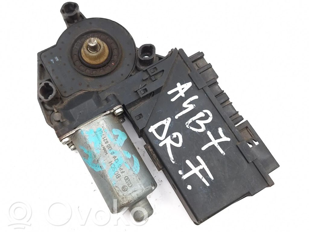 Audi A4 S4 B7 8E 8H Silniczek podnośnika szyby drzwi 