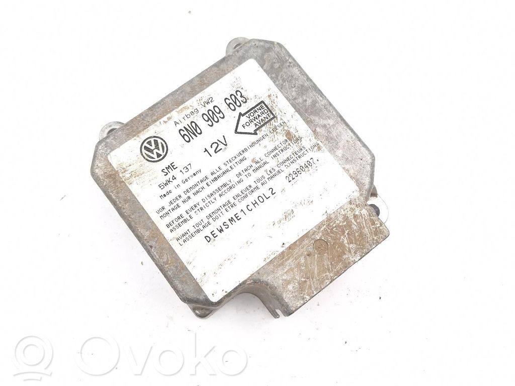 Volkswagen Golf IV Centralina/modulo airbag 
