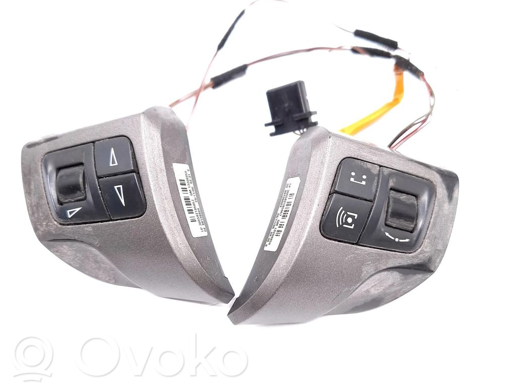 Opel Zafira B Butoane/comutatoare pe volan 