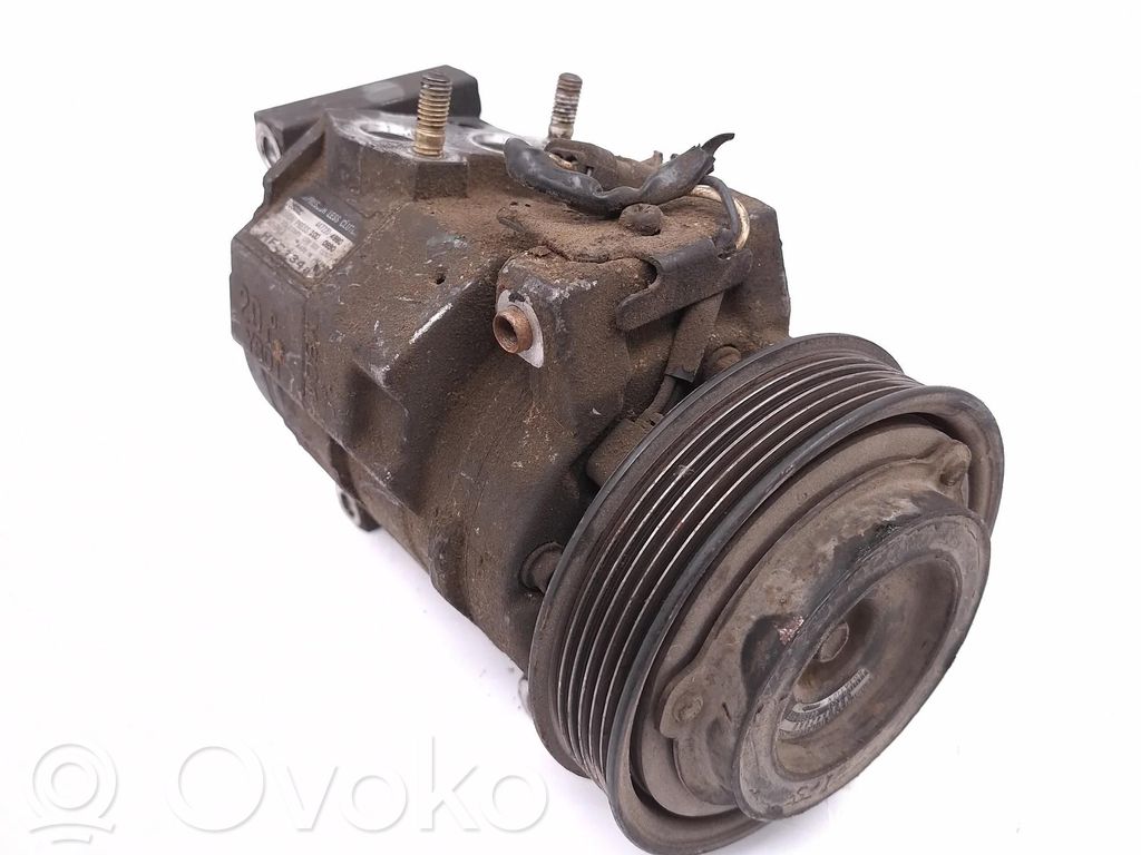 Chrysler Grand Voyager III Air conditioning (A/C) compressor (pump) 
