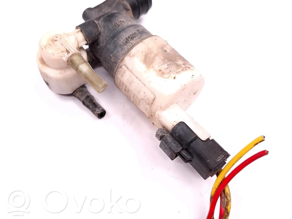 Peugeot 107 Windscreen/windshield washer pump 