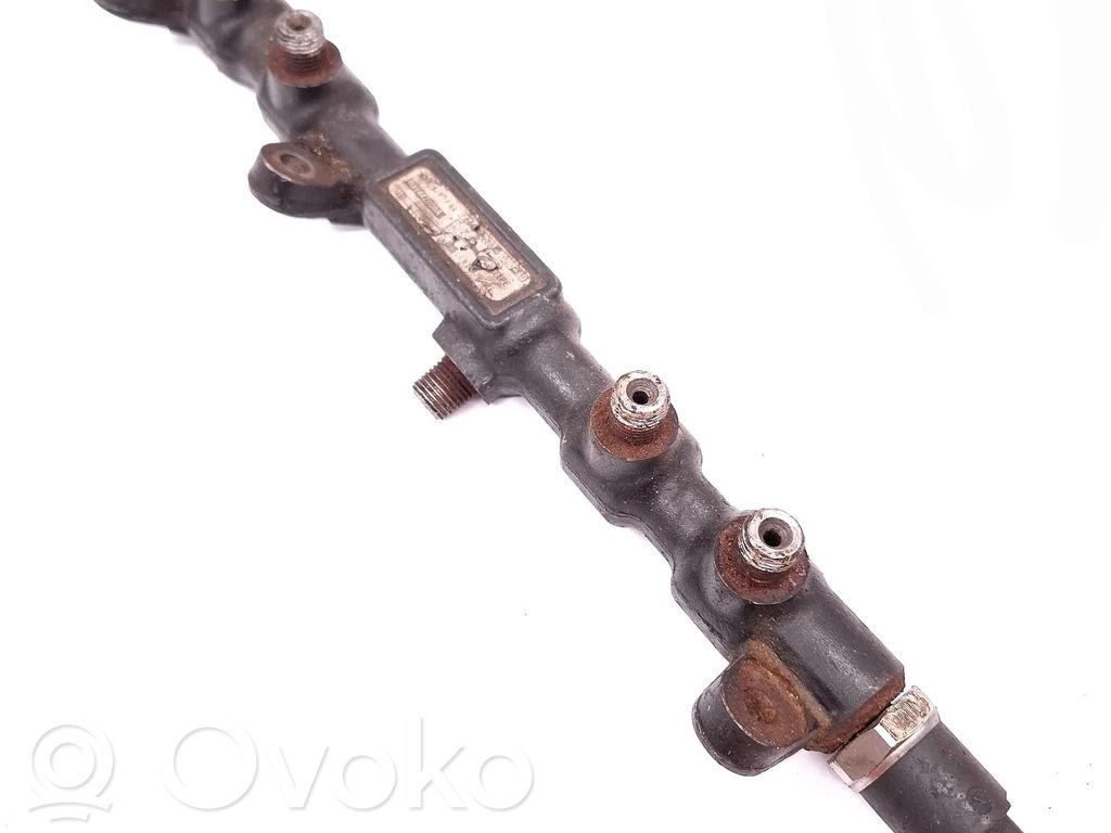 Ford Mondeo Mk III Fuel main line pipe 