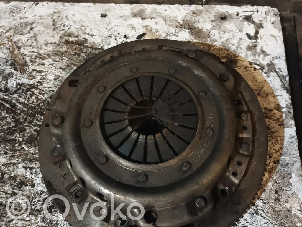 Mercedes-Benz E W210 Sankabos komplektas 