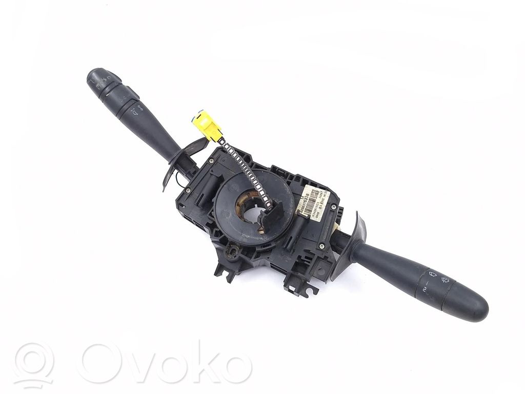 Dacia Logan I Interruptor/palanca de limpiador de luz de giro 