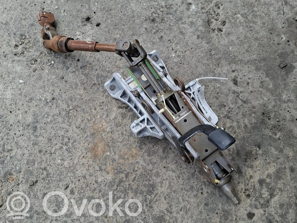 Ford C-MAX I Ohjauspyörän akseli 
