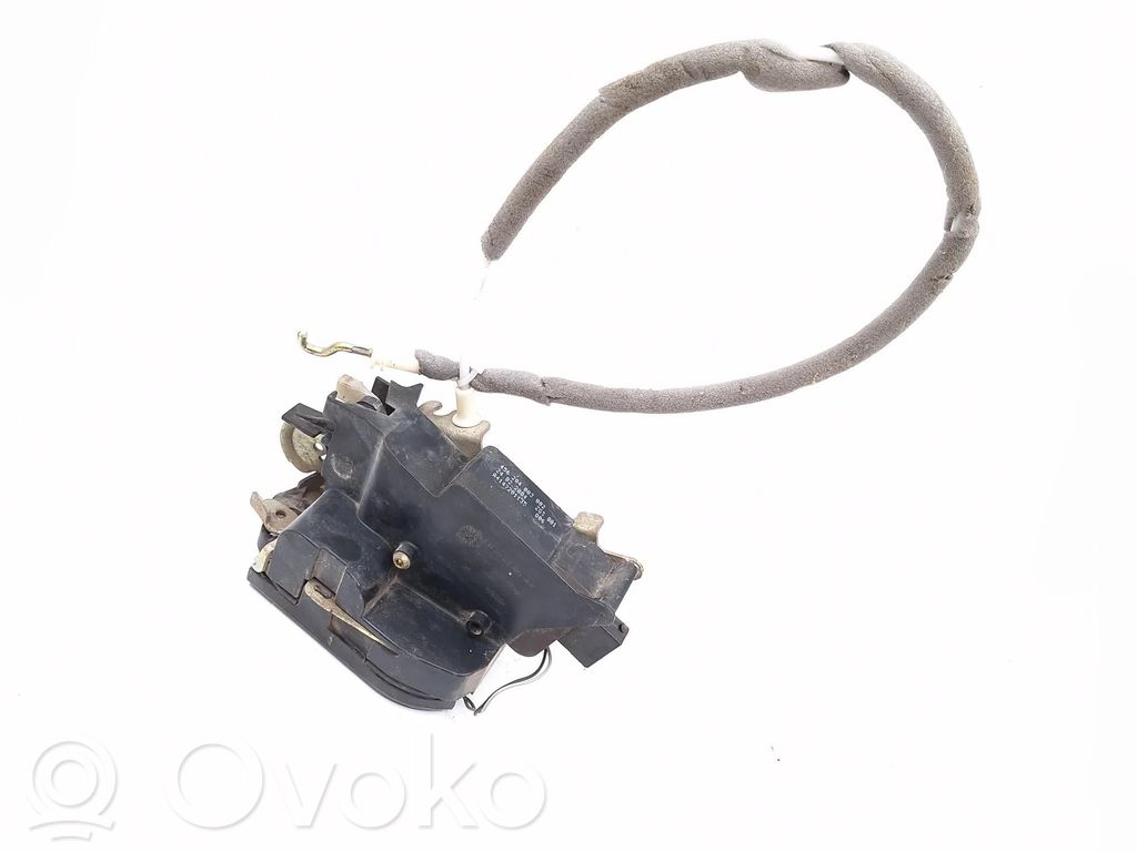 Mercedes-Benz Vaneo W414 Zamek drzwi przednich 