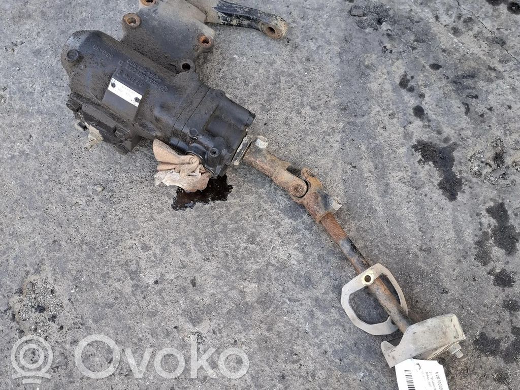 Nissan Terrano Stūres statnis 