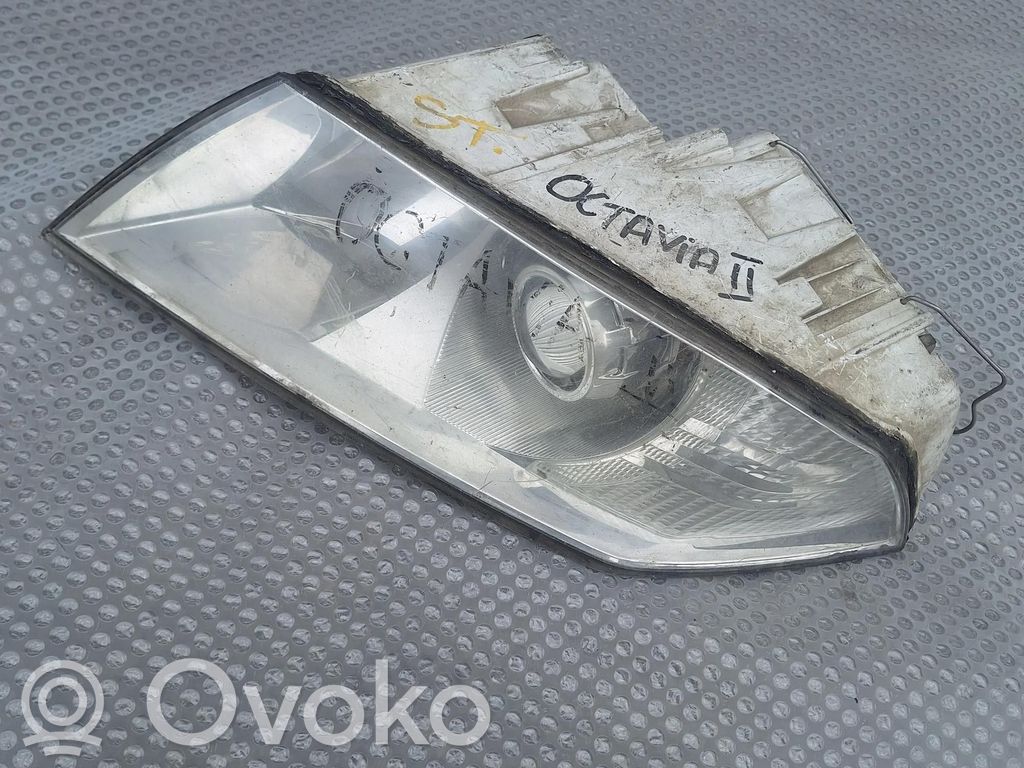 Skoda Octavia Mk2 (1Z) Scheinwerfer 
