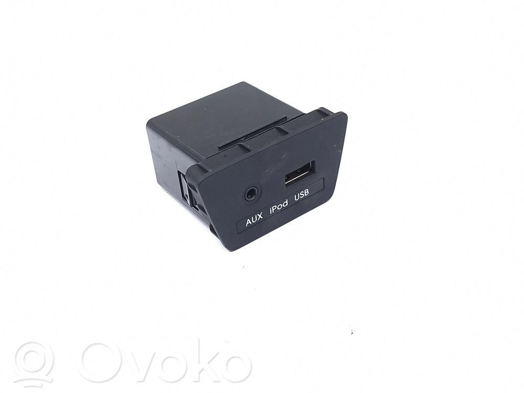 Enchufe conector USB   2S000TAN,961102S000TAN,NONE