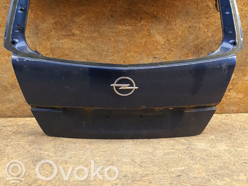 Opel Zafira B Tylna klapa bagażnika 