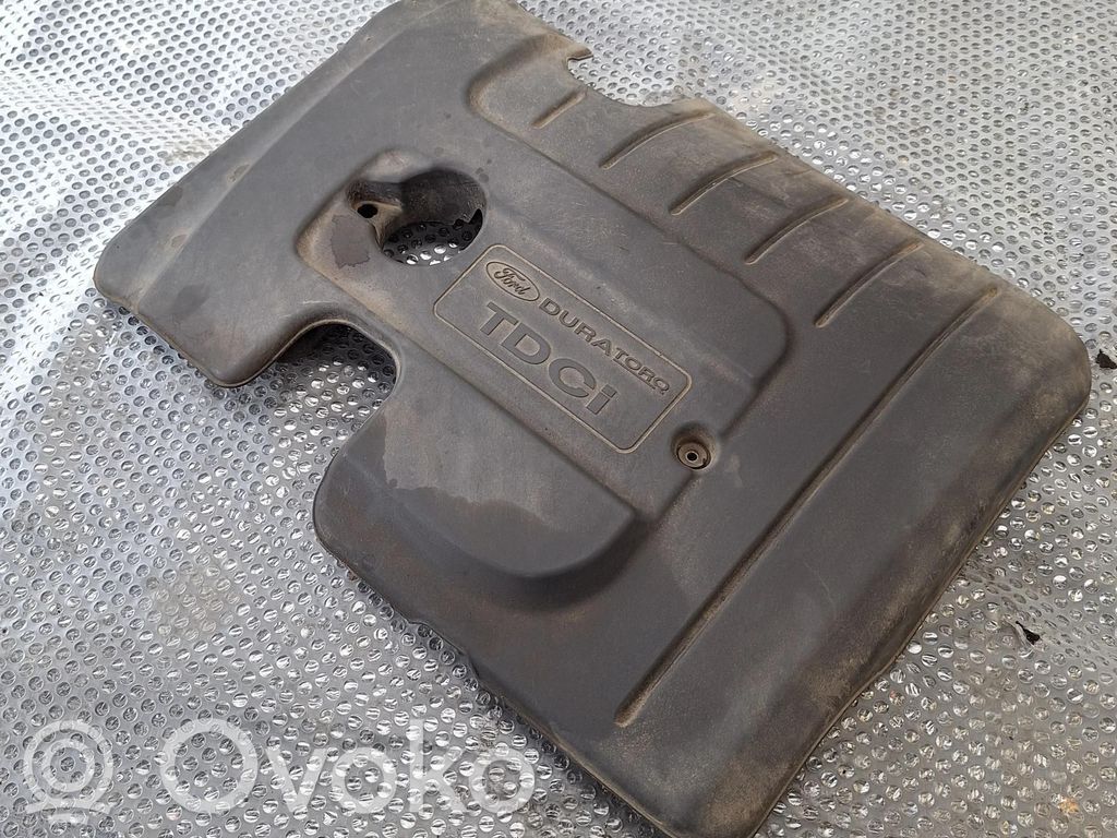 Ford Focus Motorhaubenverkleidung 