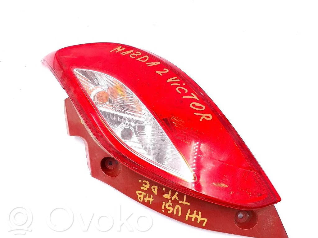 Mazda 2 Rear corner (parking) light 