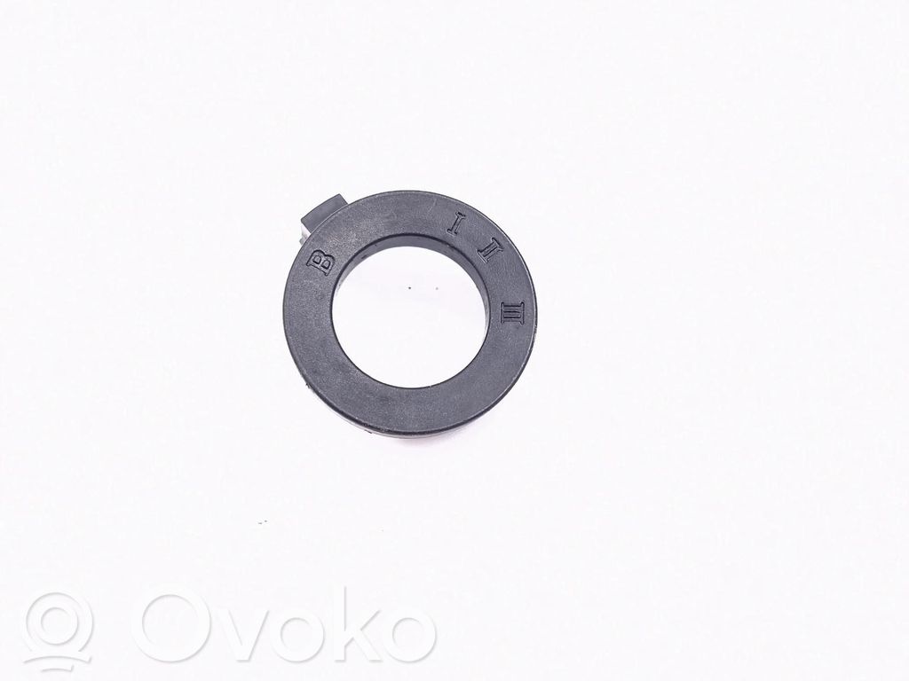 Keyless system antenna