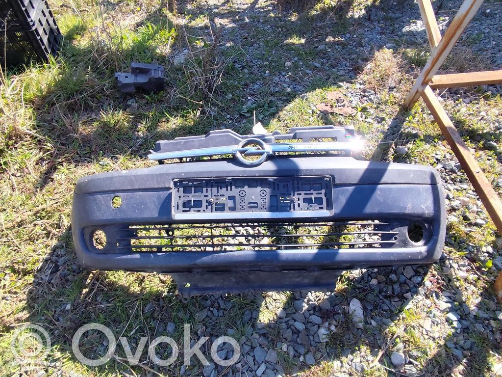 Opel Corsa C Priekinis bamperis 