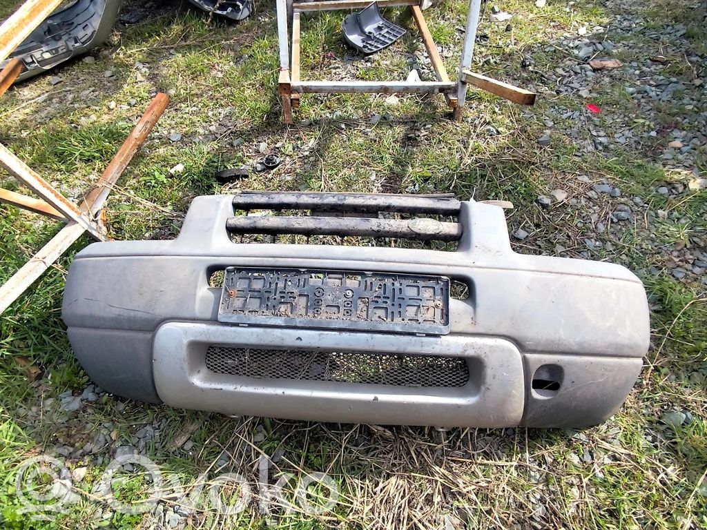 Land Rover Freelander Priekinis bamperis 