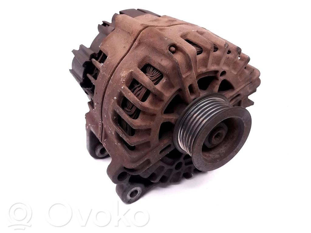 Volkswagen Touareg I Alternator 